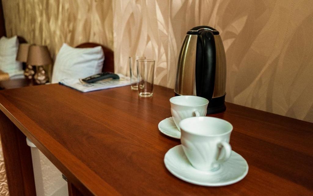 Улучшенный двухместный номер с 2 отдельными кроватями 4 000 ₽ <br> Одноместное размещение 2 700 ₽  